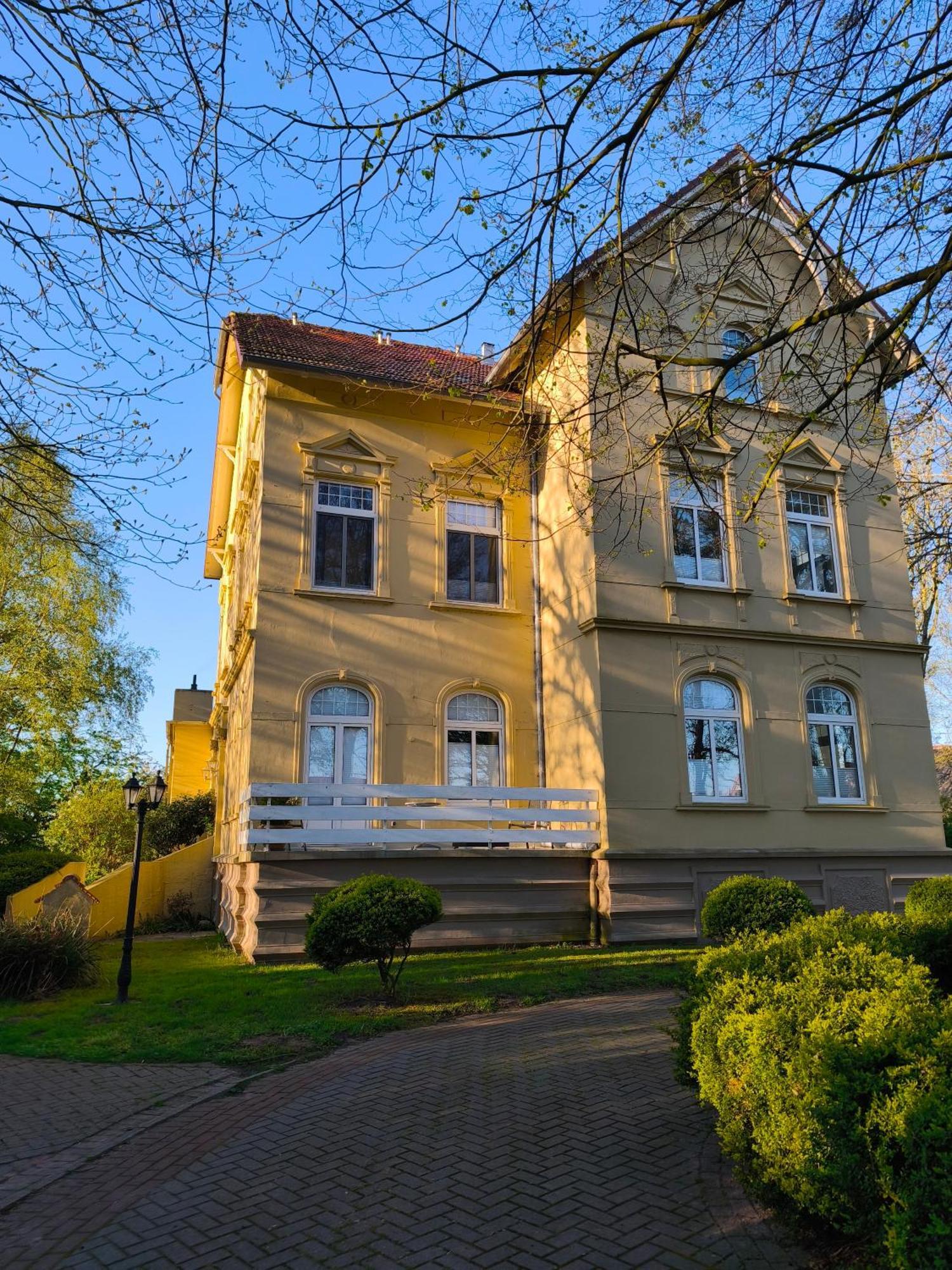 Emily'S Deichbude In Einer Historischen Villa In Dornumersiel Eksteriør bilde
